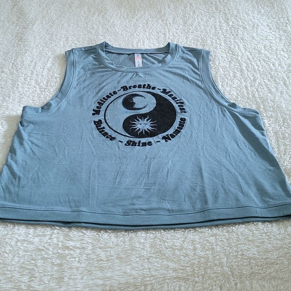 ✨️HP✨️ Guru Active🤸♀️ Yoga🧘♀️/Workout🏃♀️ Top - NWT - Picture 11 of 12